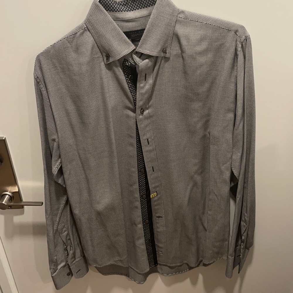Men’s Zara shirt